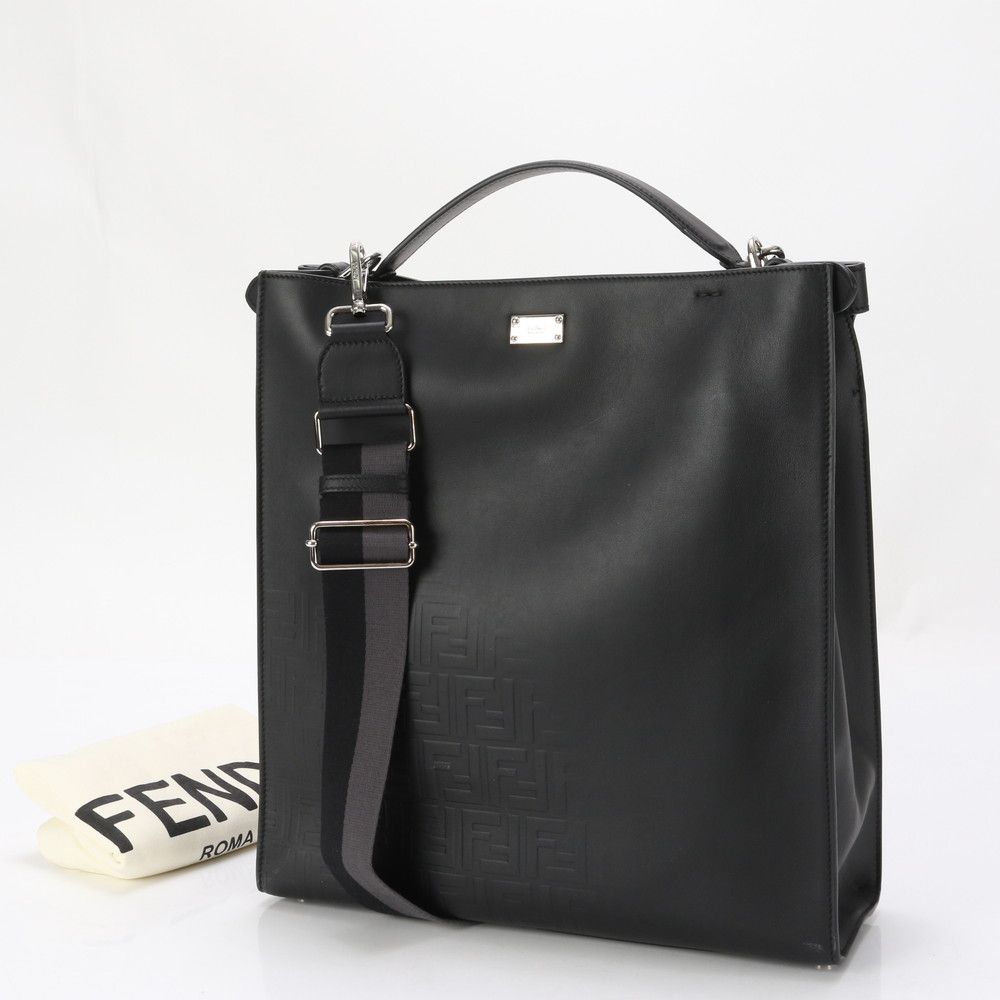 【美品】フェンディ ピーカブー エックスライト 2way レザー A4可 黒 美品】フェンディ ピーカブー エックスライト 2way レザー A4可 黒