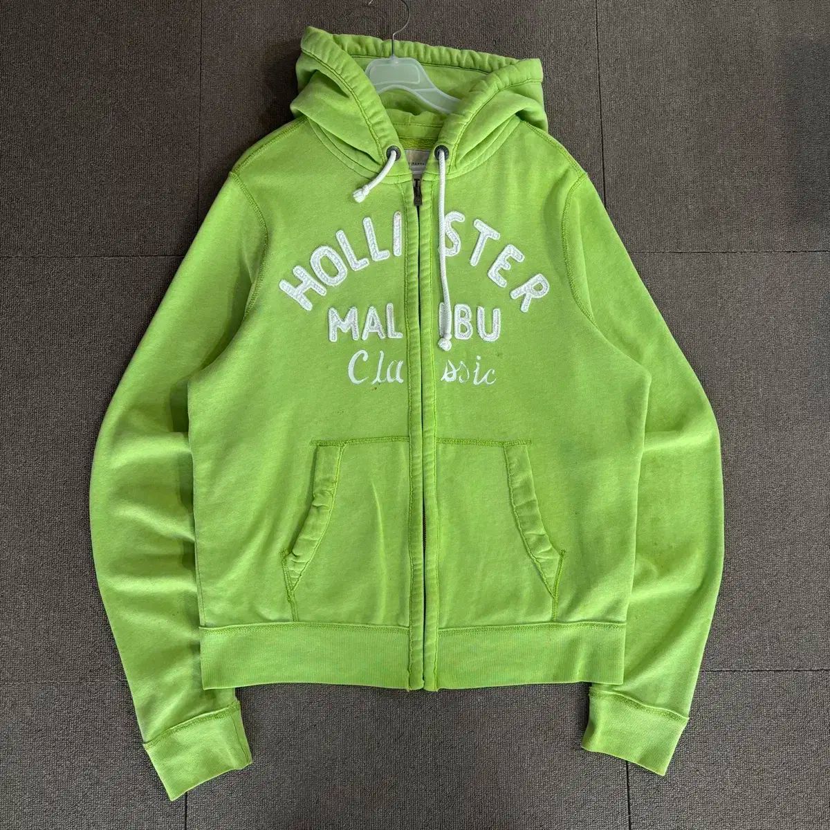 Hollister(ホリスター) フード付き ジップアップパーカー L