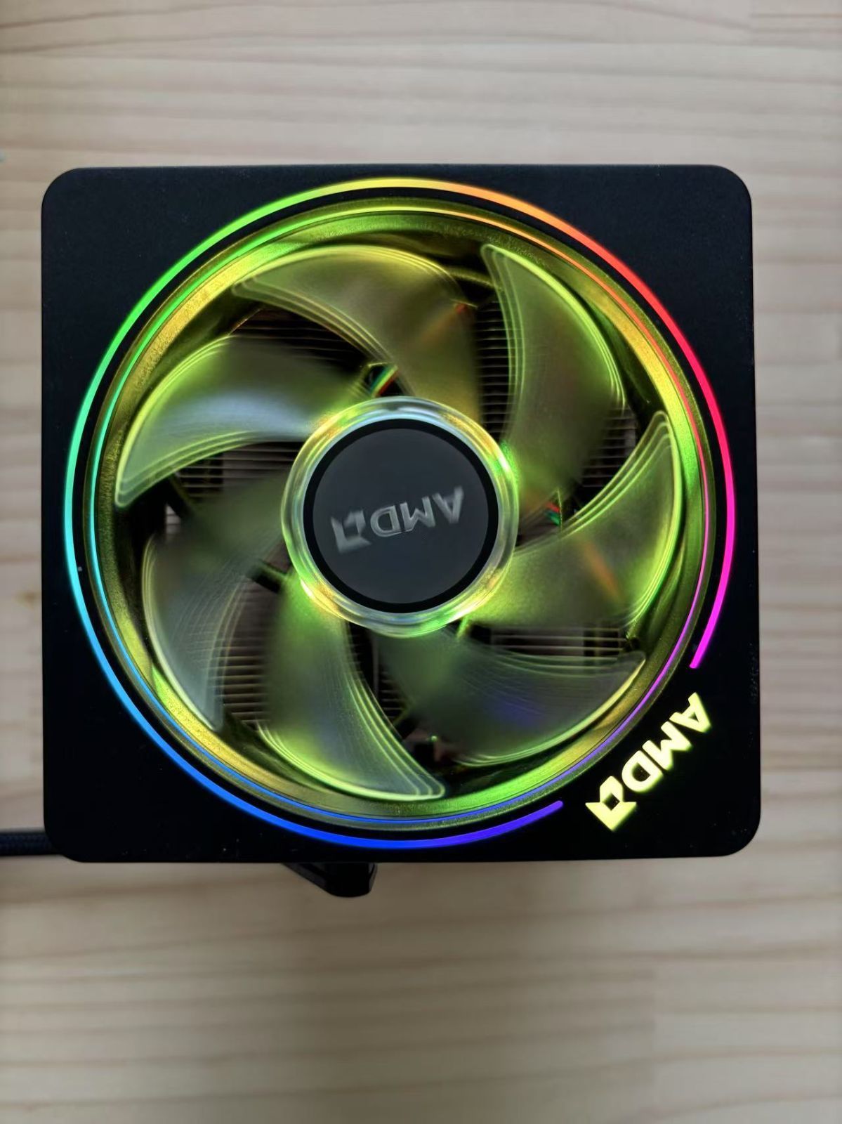 AMD Wraith Prism RGB Ryzen 純正 CPUクーラー/ファン 銅ベース - メルカリ