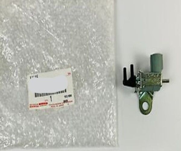 トヨタ ランドクルーザー バキュームスイッチング バルブ VALVE VACUUM SWITCHING TOYOTA LEXUS Genuine JDM OEM メーカー純正品 未使用