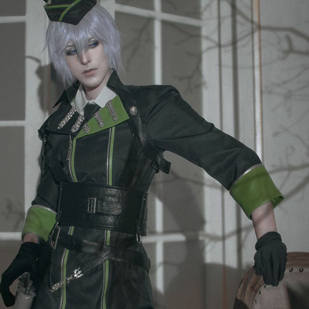 刀剣乱舞✴︎九鬼正宗✴︎跪坐スクエア缶バッジコレクション