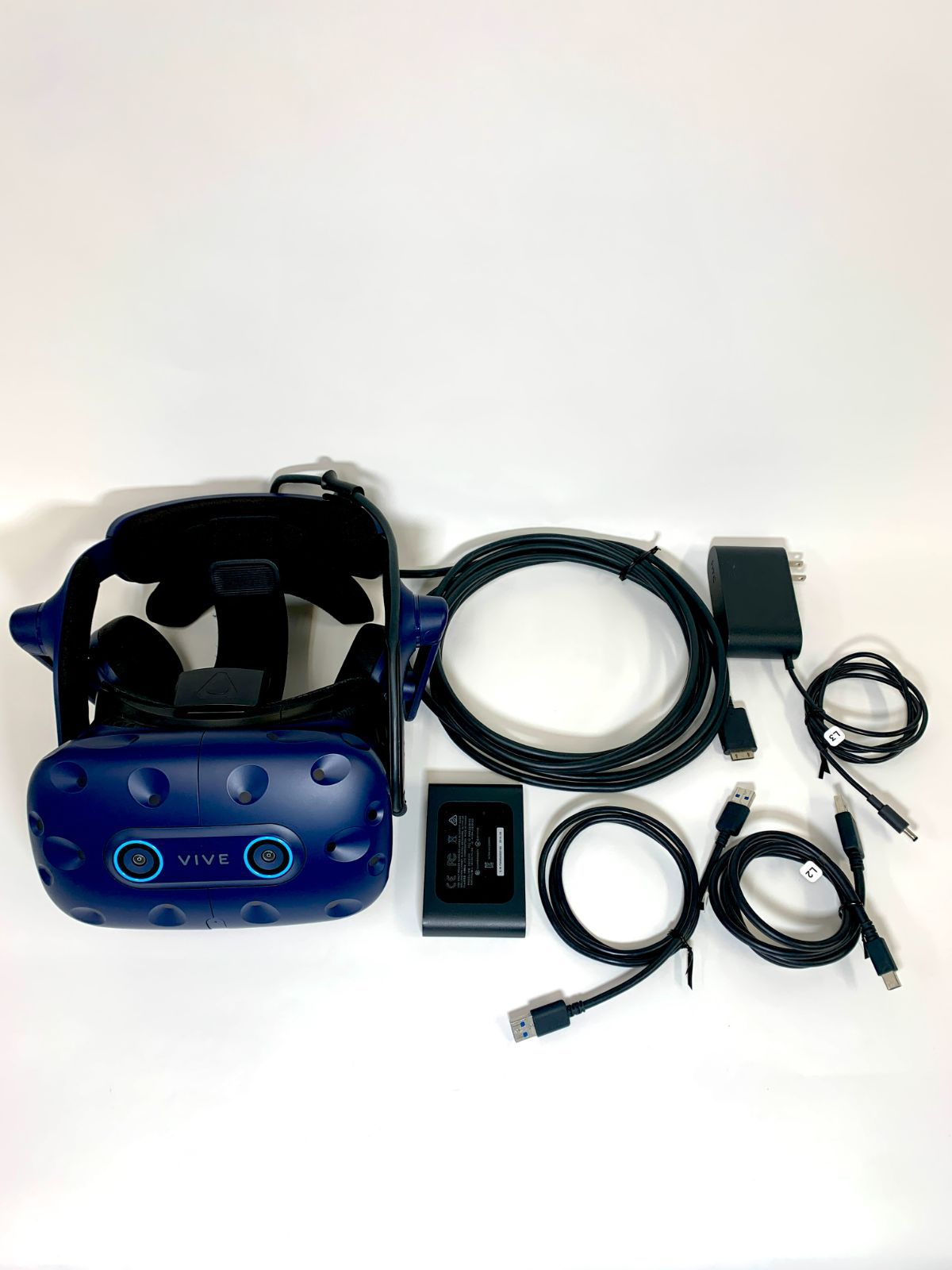 VIVE Pro Eye HMD - メルカリ