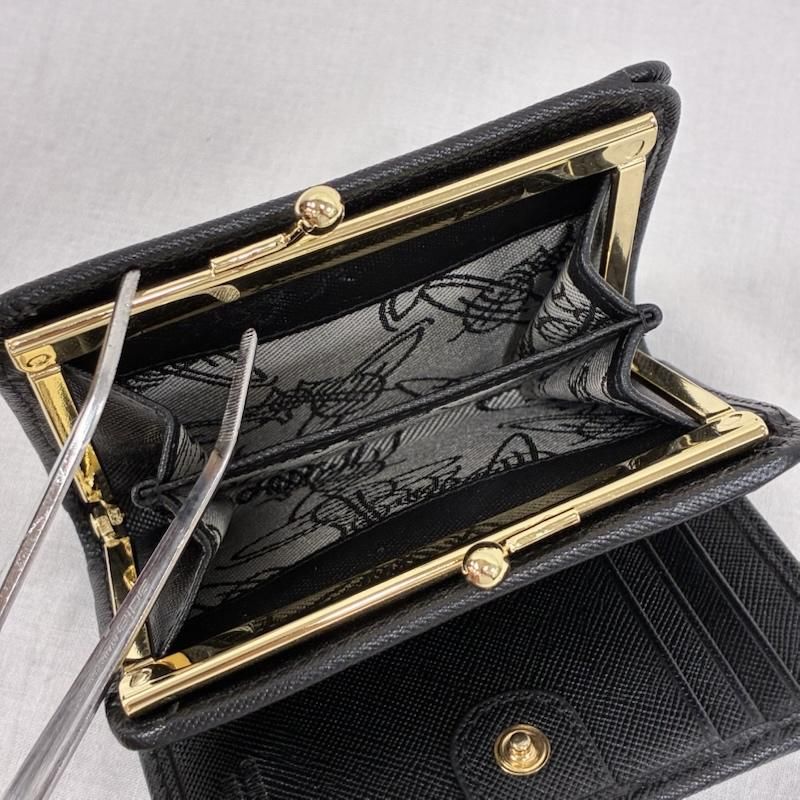 ヴィヴィアンウエストウッド　折り財布　BIGオーブ　ブラック　コンパクト Vivienne Westwood ヴィヴィアンウエストウッド 財布 二つ折り