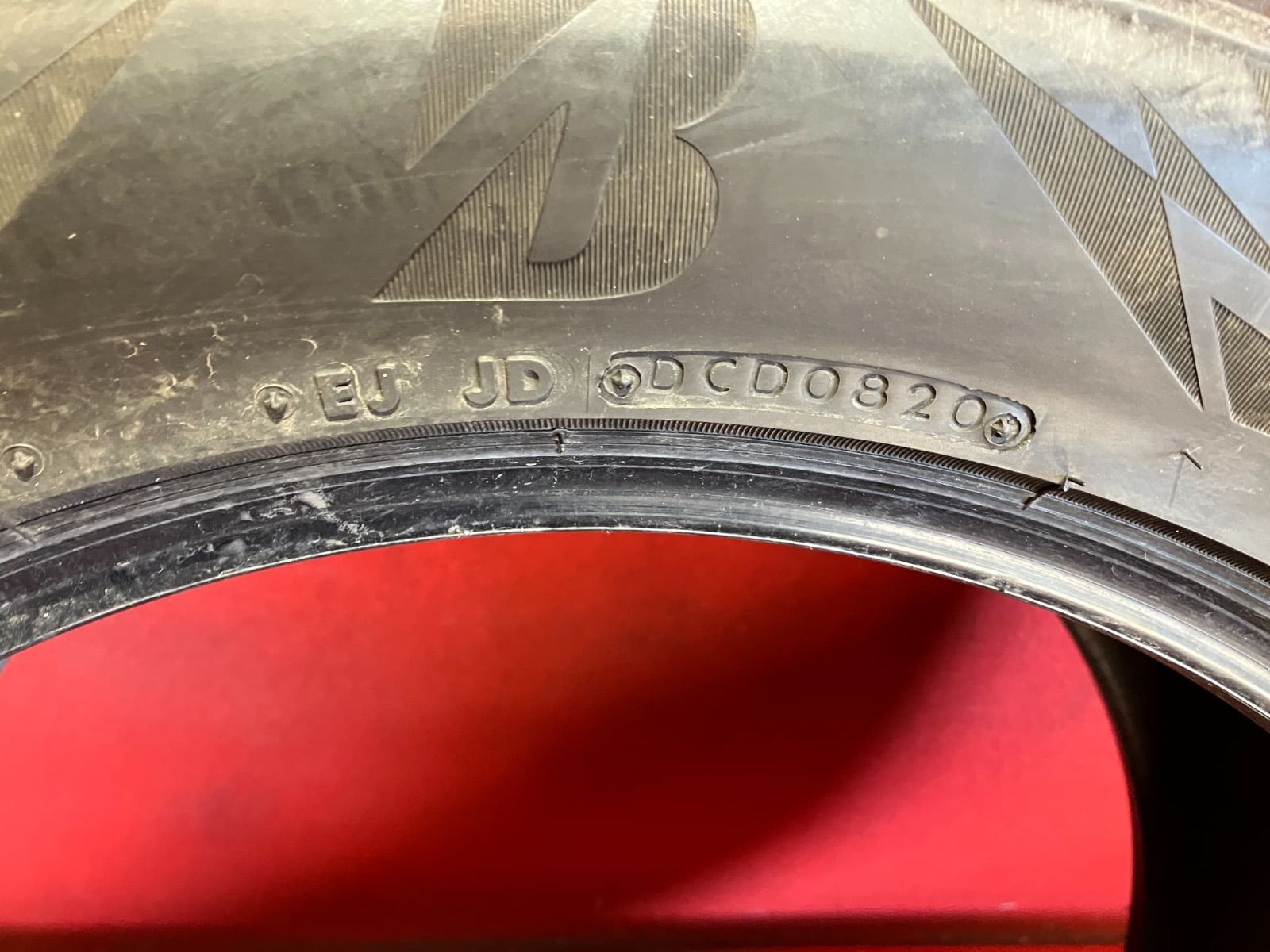 スタッドレスタイヤ