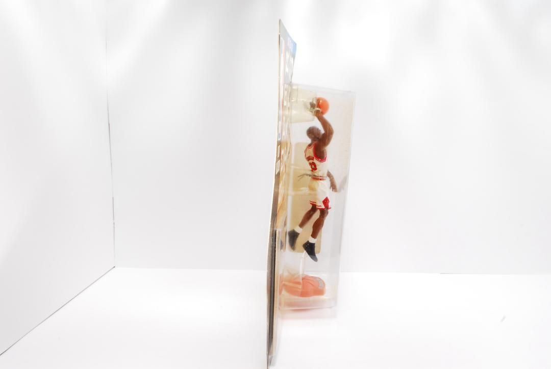 新品NBA SUPER STARS マイケル・ジョーダン フィギュア 98/99 ⭐️NBA SUPER STARS マイケル・ジョーダン フィギュア98/99
