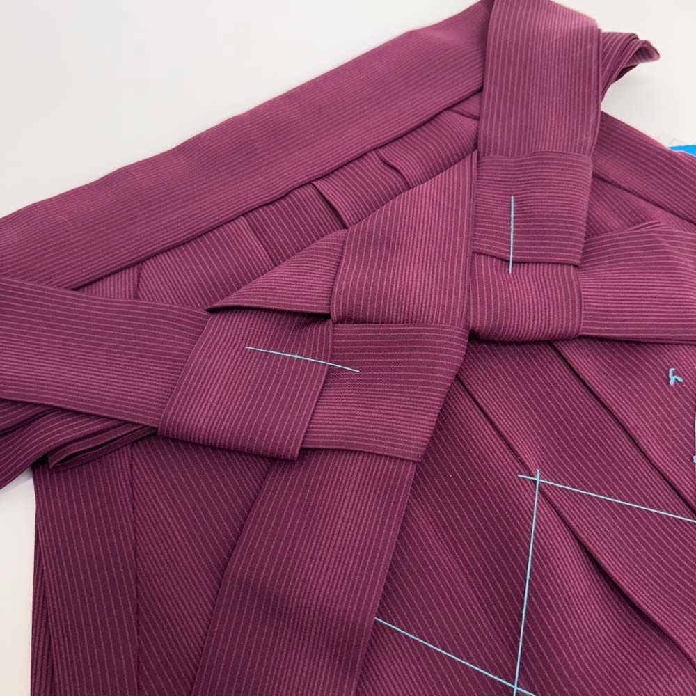 エンジ ストライプ