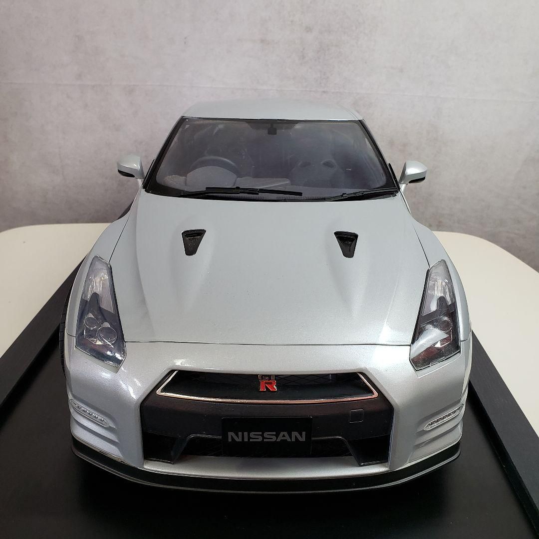 GT-R シルバー