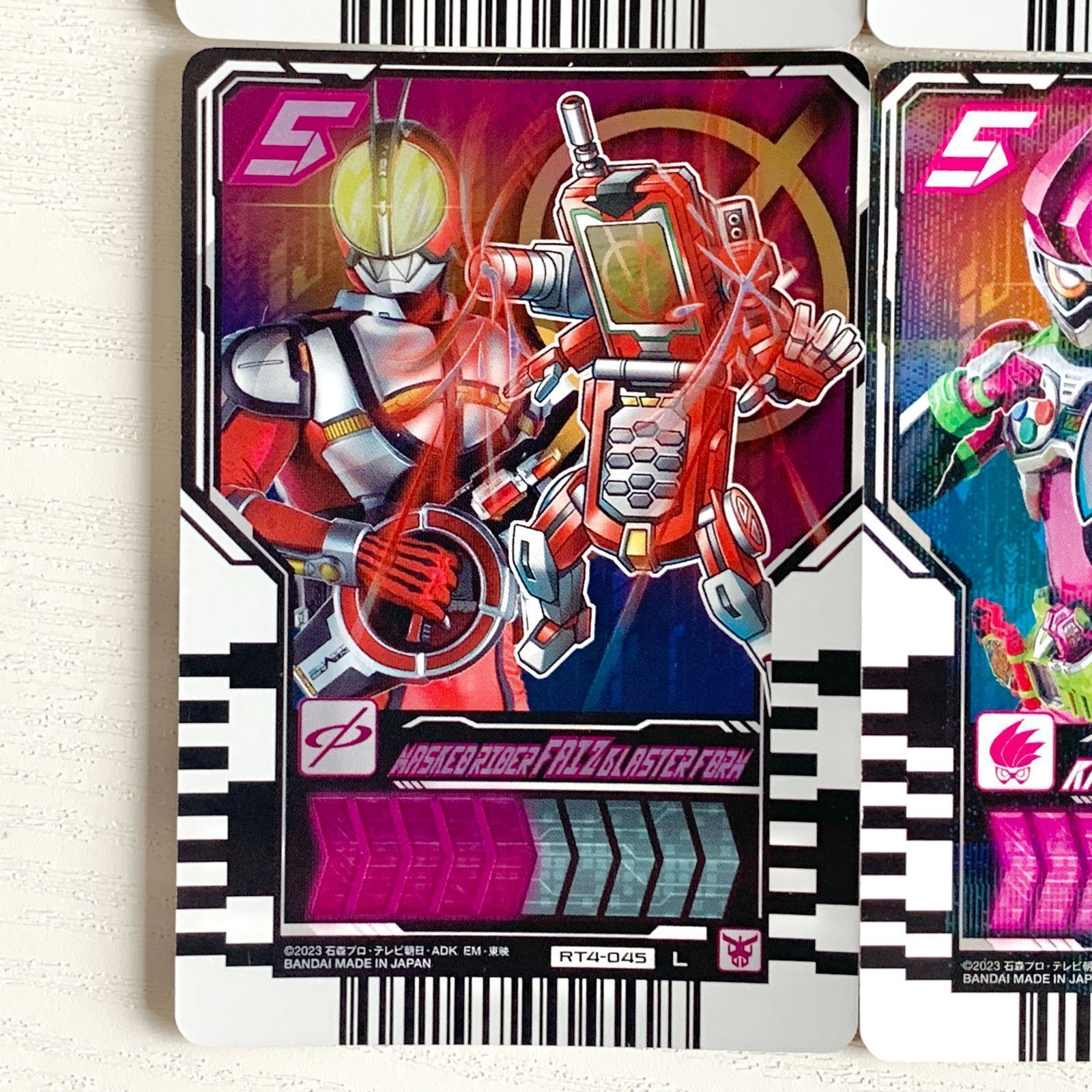 仮面ライダー トレーディングカード セット 仮面ライダーW トレーディングコレクション 1束(30付3+1