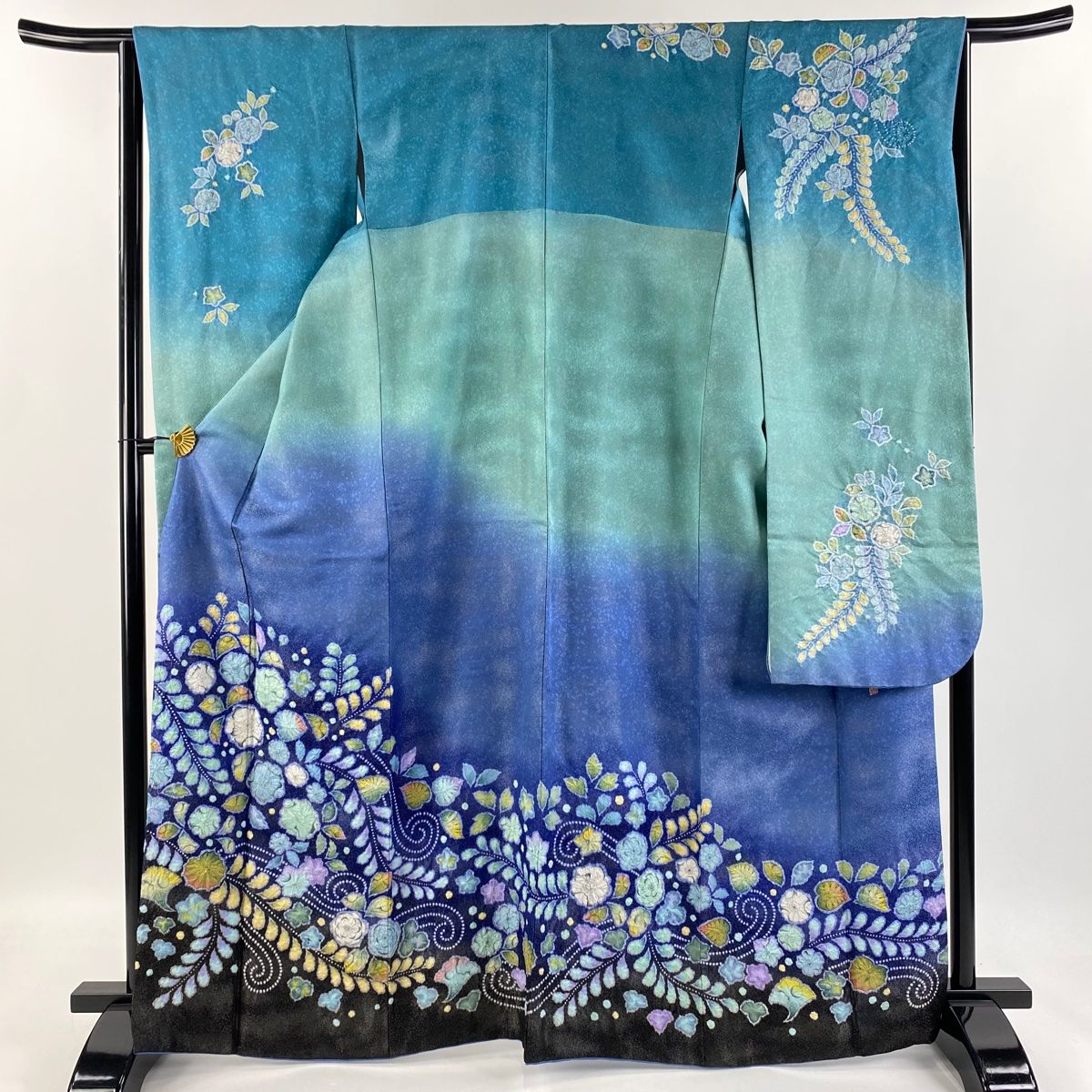 お仕立て品☆新品☆青色花柄刺繍振袖☆身丈166cm