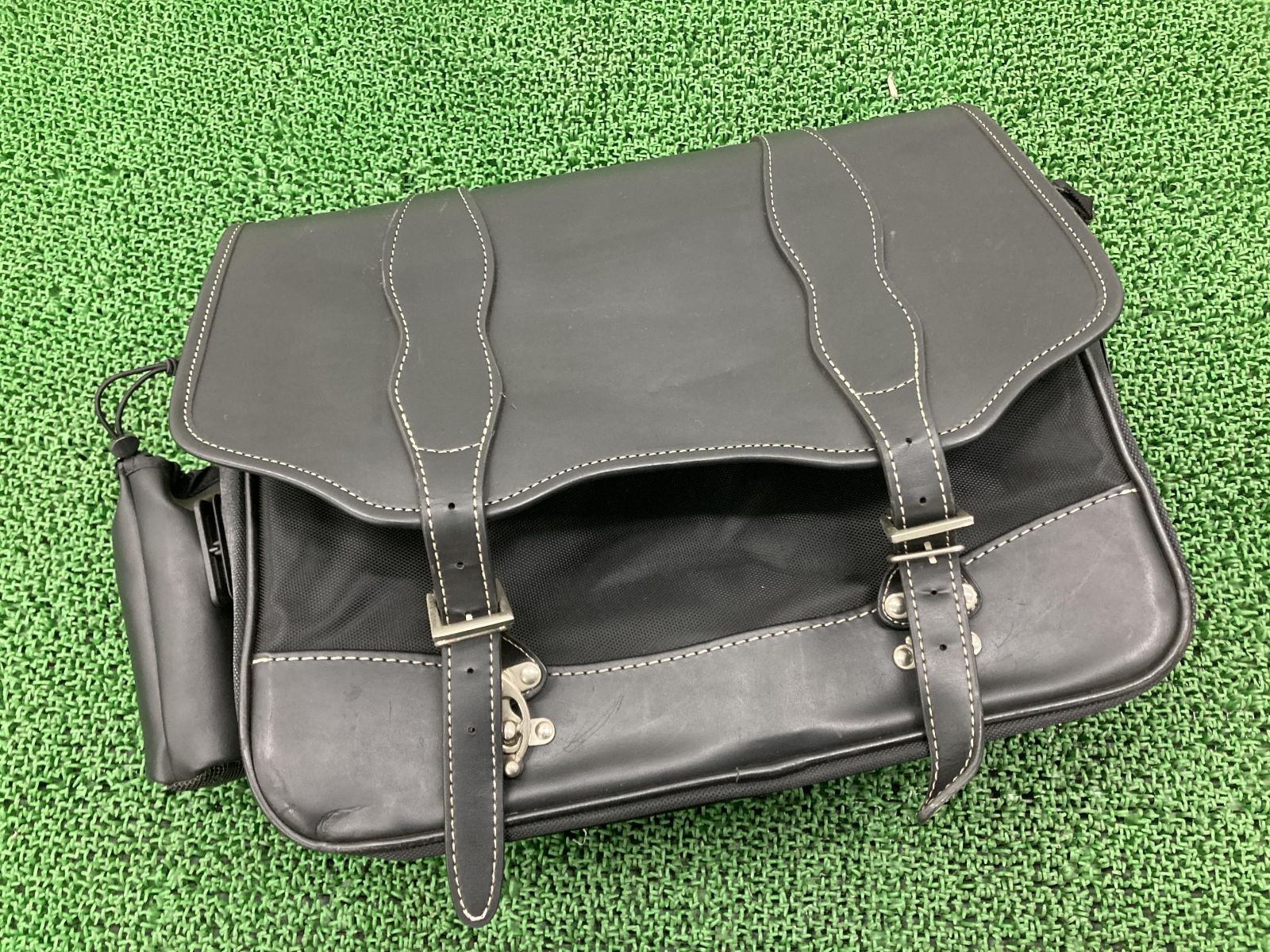 デグナー製 サイドバッグ 片側 社外 中古 バイク 部品 18L DEGNER サドルバッグ ハーレー バルカン スティード GPZ900R ドラッグスター400