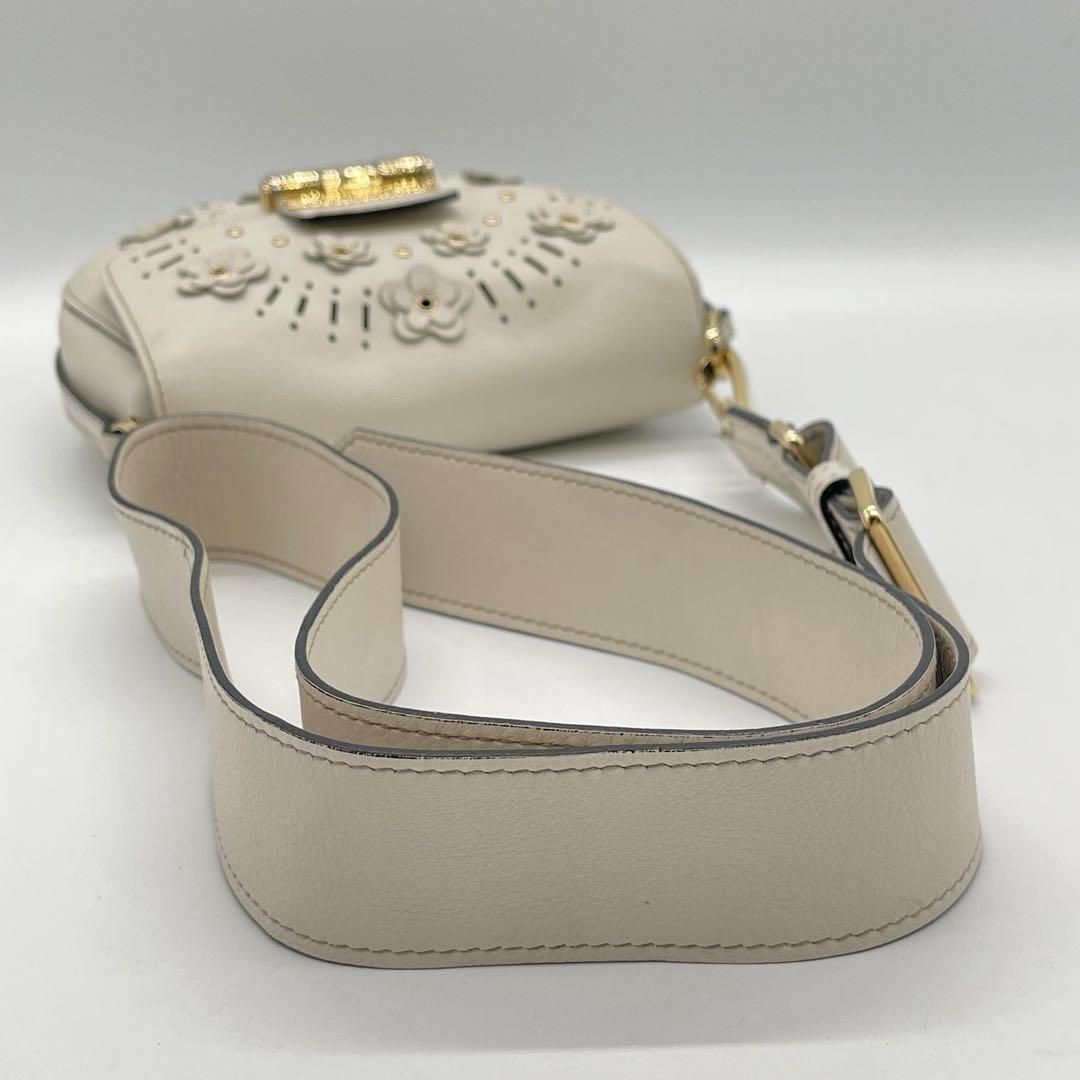 【美品】FURLA クラブミニ フラワーモチーフ ショルダーバッグ 斜めがけ 美品】FURLA クラブミニ フラワーモチーフ ショルダーバッグ 斜