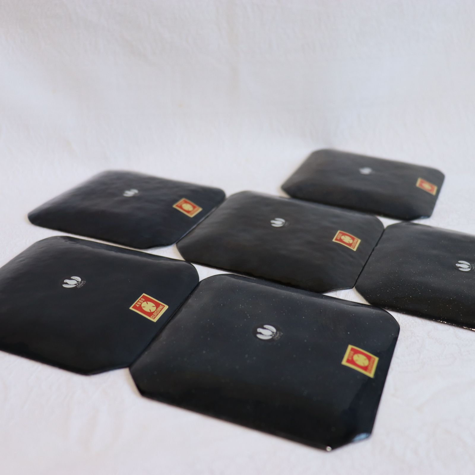 安藤七宝店　銀彩七宝皿 銀彩宝尽くし飾皿 | 安藤七宝店カタログサイト