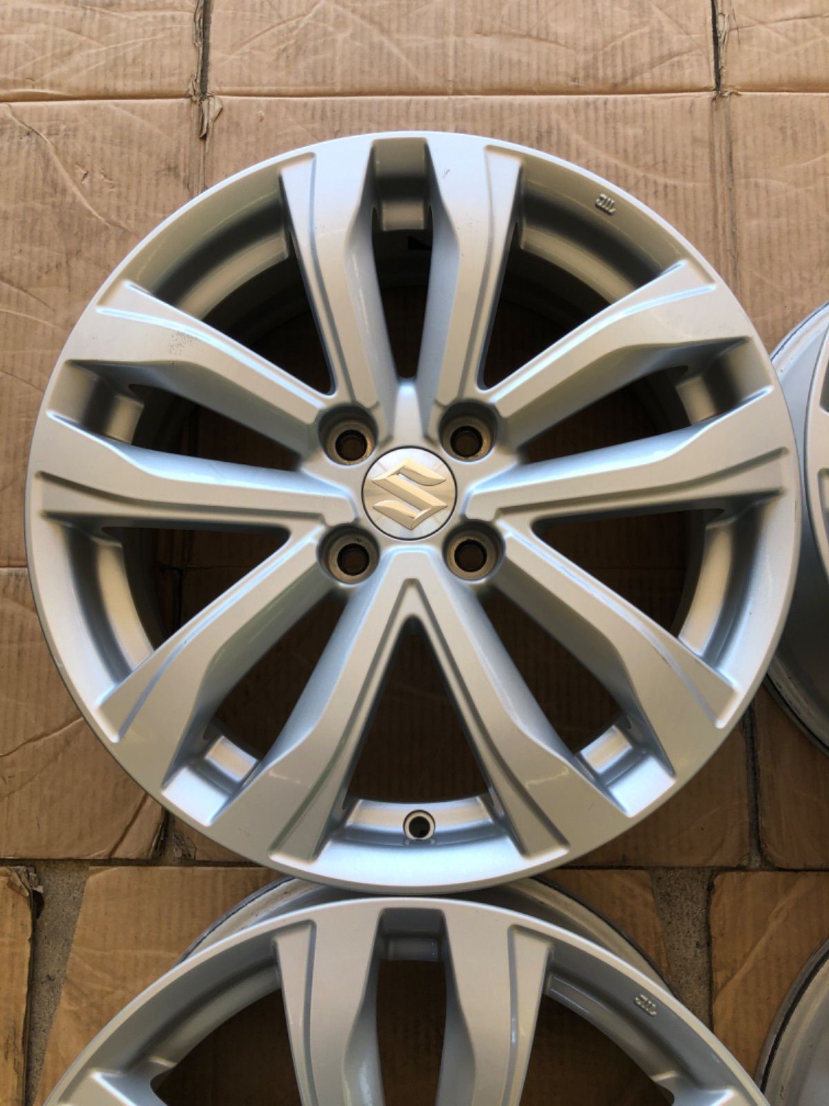 ENKEI スズキ スイフトRS 後期 ZC72 純正アルミホイール 16