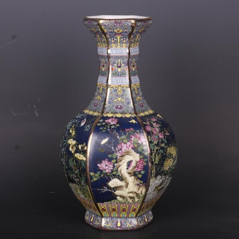 清乾隆琺瑯彩四方花鳥尊瓶 景徳鎮 陶磁器 装飾品 現代工芸品 美術品 置物 清乾隆琺瑯彩四方花鳥尊瓶 景徳鎮 陶磁器 装飾品 現代工芸品