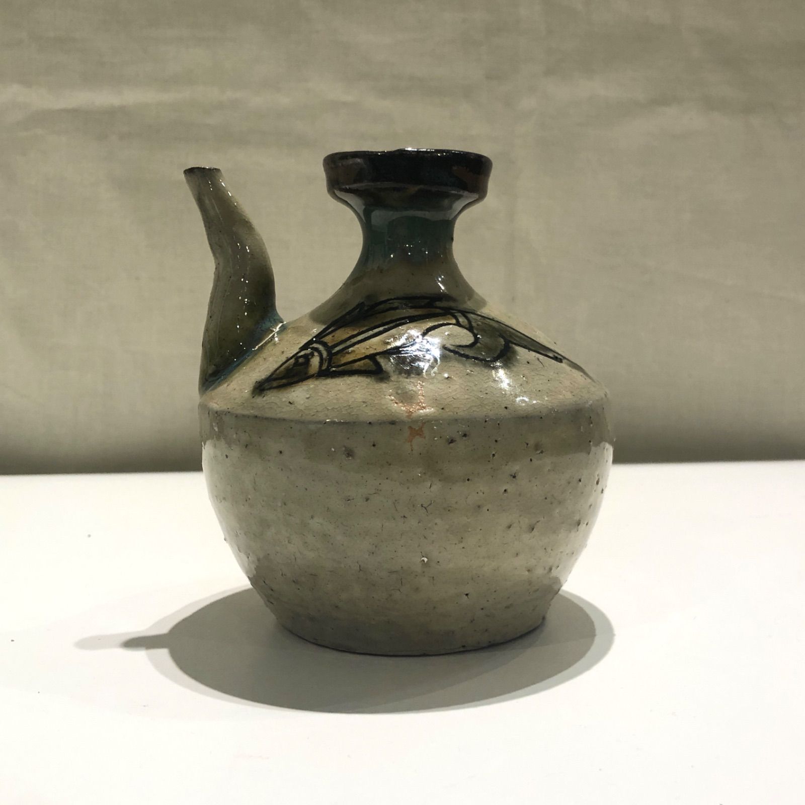 沖縄やちむん　人間国宝　金城次郎　魚紋文様　抱瓶　大 金城次郎 魚紋抱瓶【大作】 壺屋焼 ≪人間国宝≫ 共箱 縄紐 沖縄 未