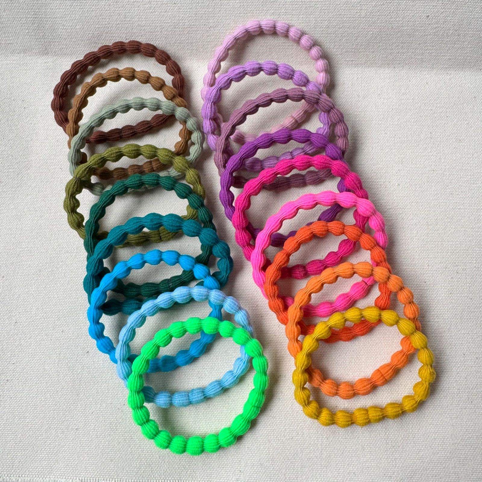 C - 2 〕 ピーナッツゴム 18色セット ヘアゴム 18色×1本づつ 【 18本