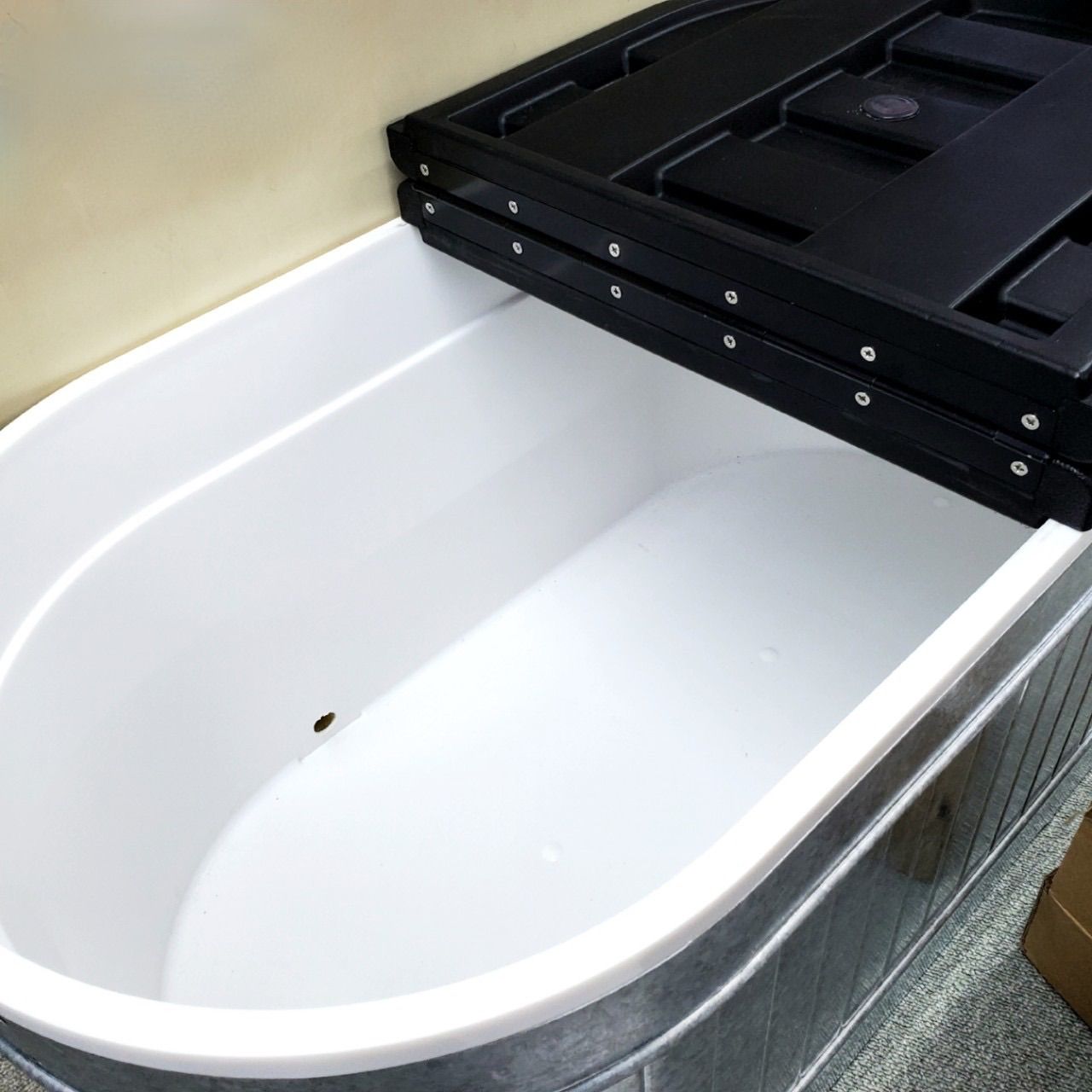 パーマスティール 80QT (75L) ポータブル パティオクーラー - メルカリ