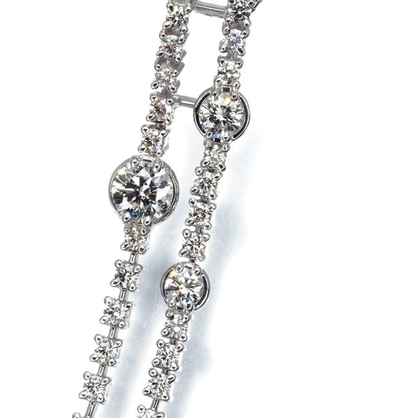 アクセサリー Tassss 50 ct. t.w. Sapphire Anchor Pendant Necklace with White