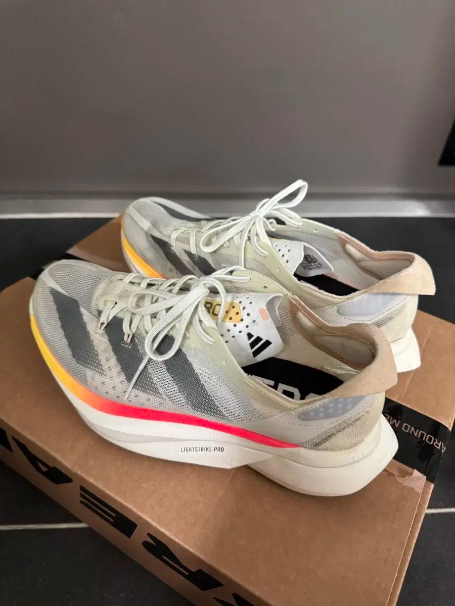 【中古・美品】adidas アディオスプロ3 adidas(アディダス) アディゼロ アディオス プロ 3 235 - メルカリ