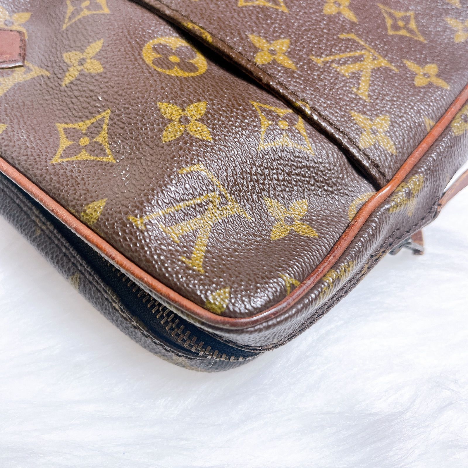 ルイヴィトン ショルダーバッグ