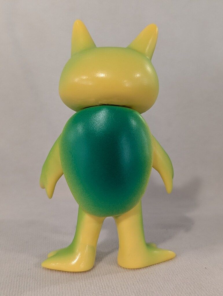 逆柱いみり 節約 ネコカッパ ソフトビニール製人形 黄緑