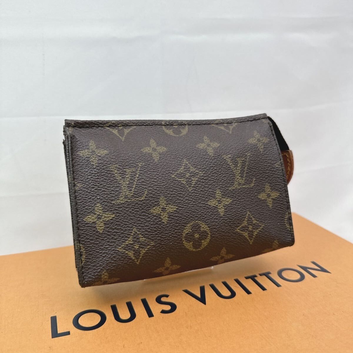 m159 LOUIS VUITTON ルイヴィトン モノグラム ポッシュトワレット15