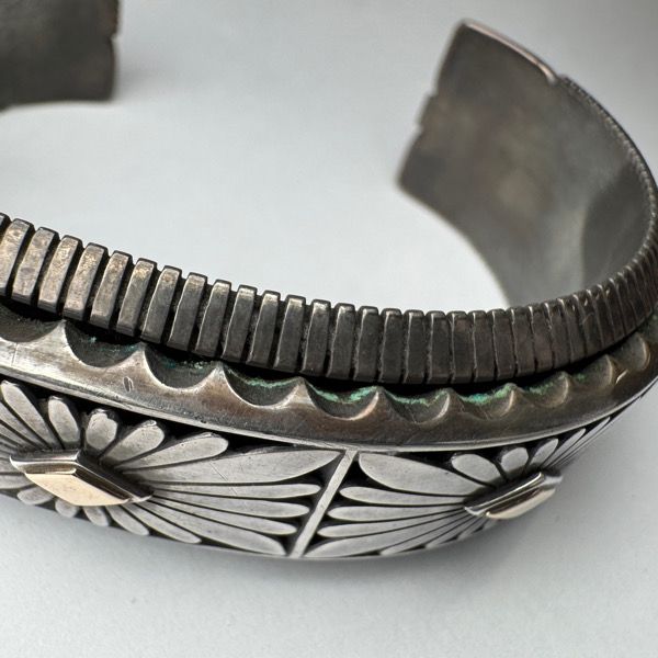 Navajo/ナバホ族 Howard Nelson/ハワード ネルソン作 14K サン
