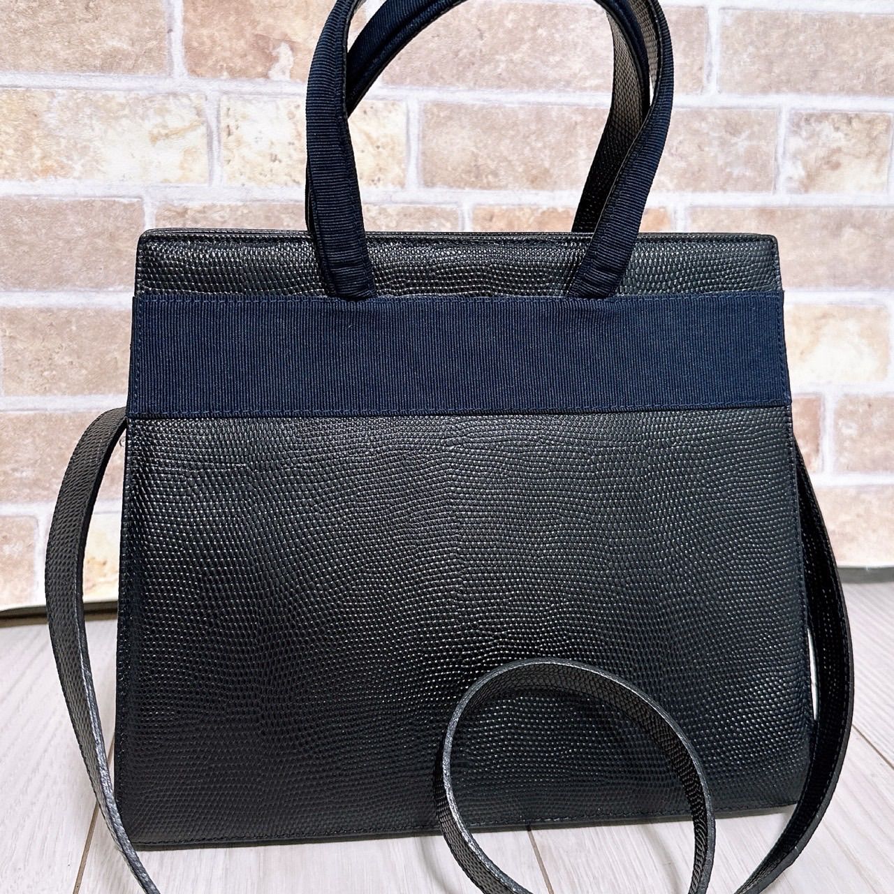 美品》Ferragamo(フェラガモ)2wayバッグ ヴァラ - メルカリ 美品》Ferragamo(フェラガモ)2wayバッグ ヴァラ - メルカリ