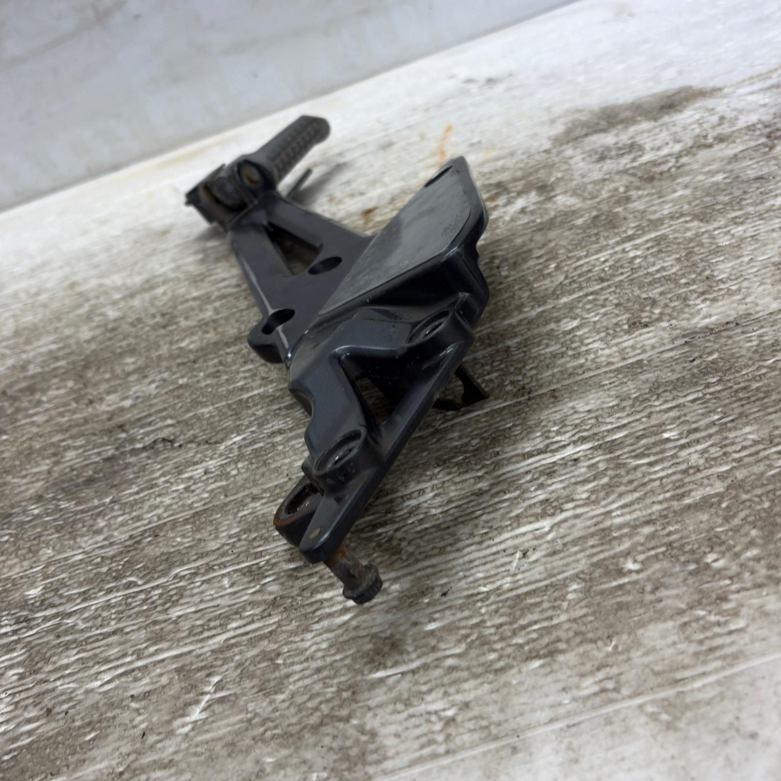 KAWASAKI バリオス2 ZR250B ステッププレート 右 カワサキ BRIGHTFACE_UK