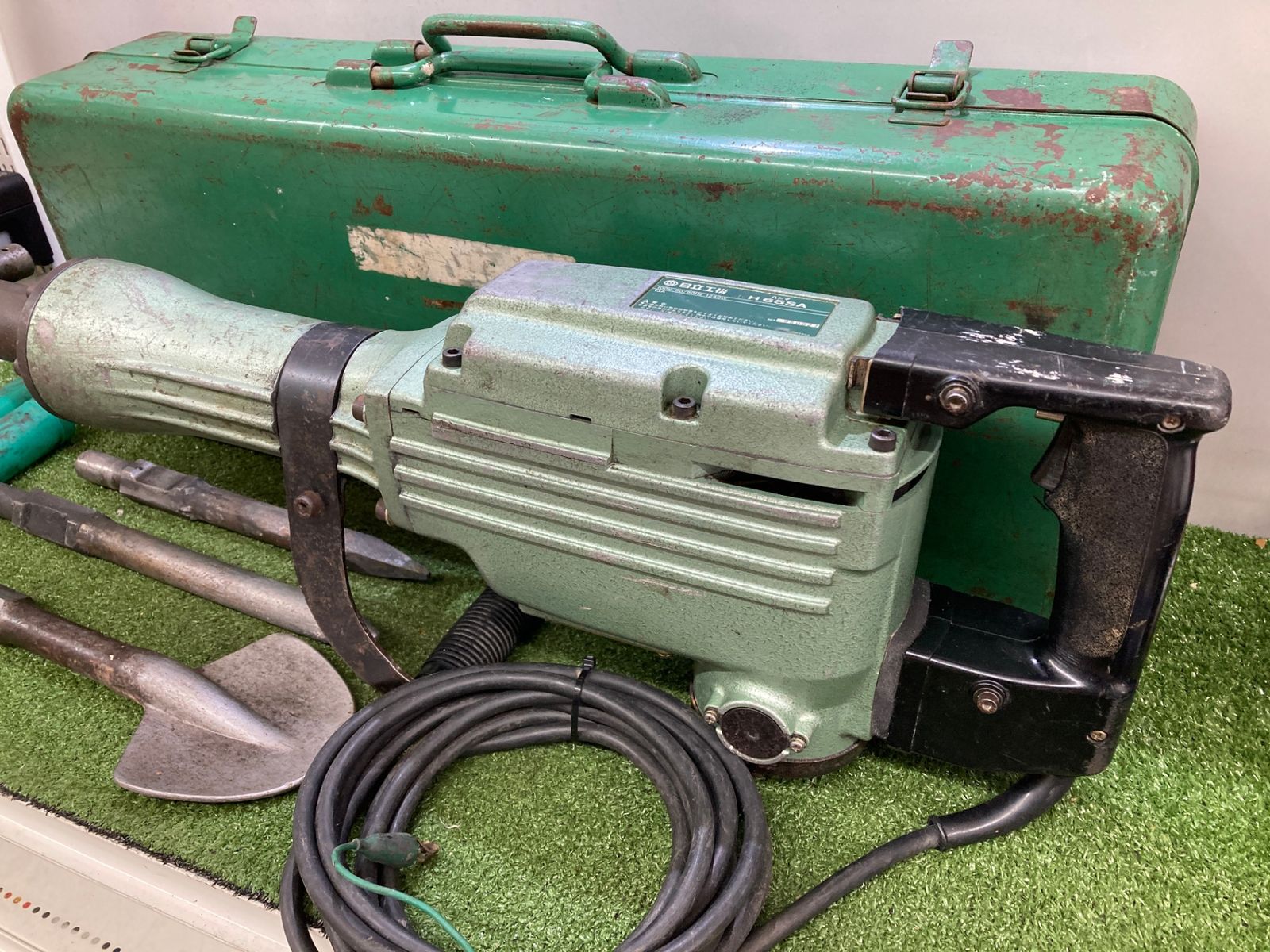 中古品】【0921】☆日立工機 電動ハンマー H65SA ITCBET573UZI2026年 