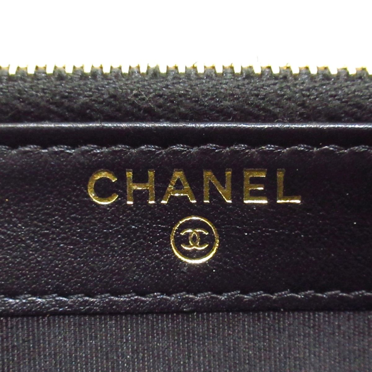 CHANEL(シャネル) 財布 CCフィリグリー/マトラッセ A84450 ネイビー×黒 チェーンウォレット/ゴールド金具 グレインドカーフスキン -  メルカリ