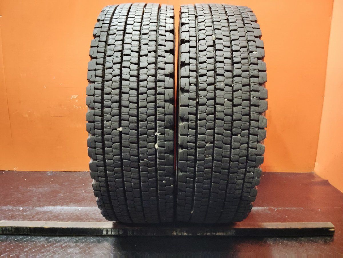 札幌発 引取OK BS W900 265 70R19.5 140 138J 19.5インチ トラックタイヤ スタッドレス 2本 バリ溝 大型トラック 低床 KTS302