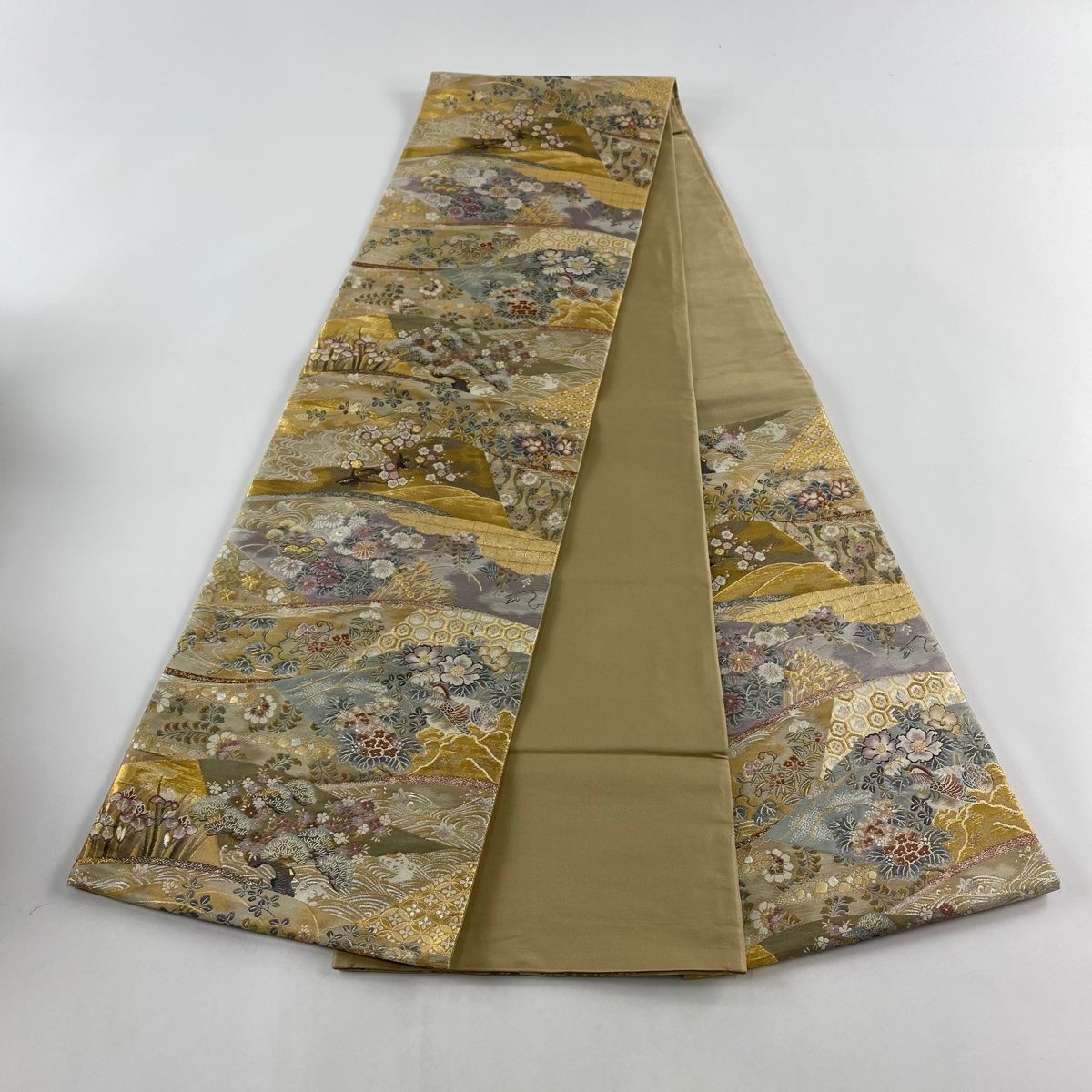 袋帯 美品 名品 草花 波 箔 金色 六通 正絹 【中古】 - メルカリ