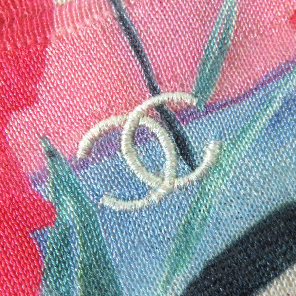 美品△CHANEL シャネル P38440 ワンポイントココマーク刺繍入り 総柄  