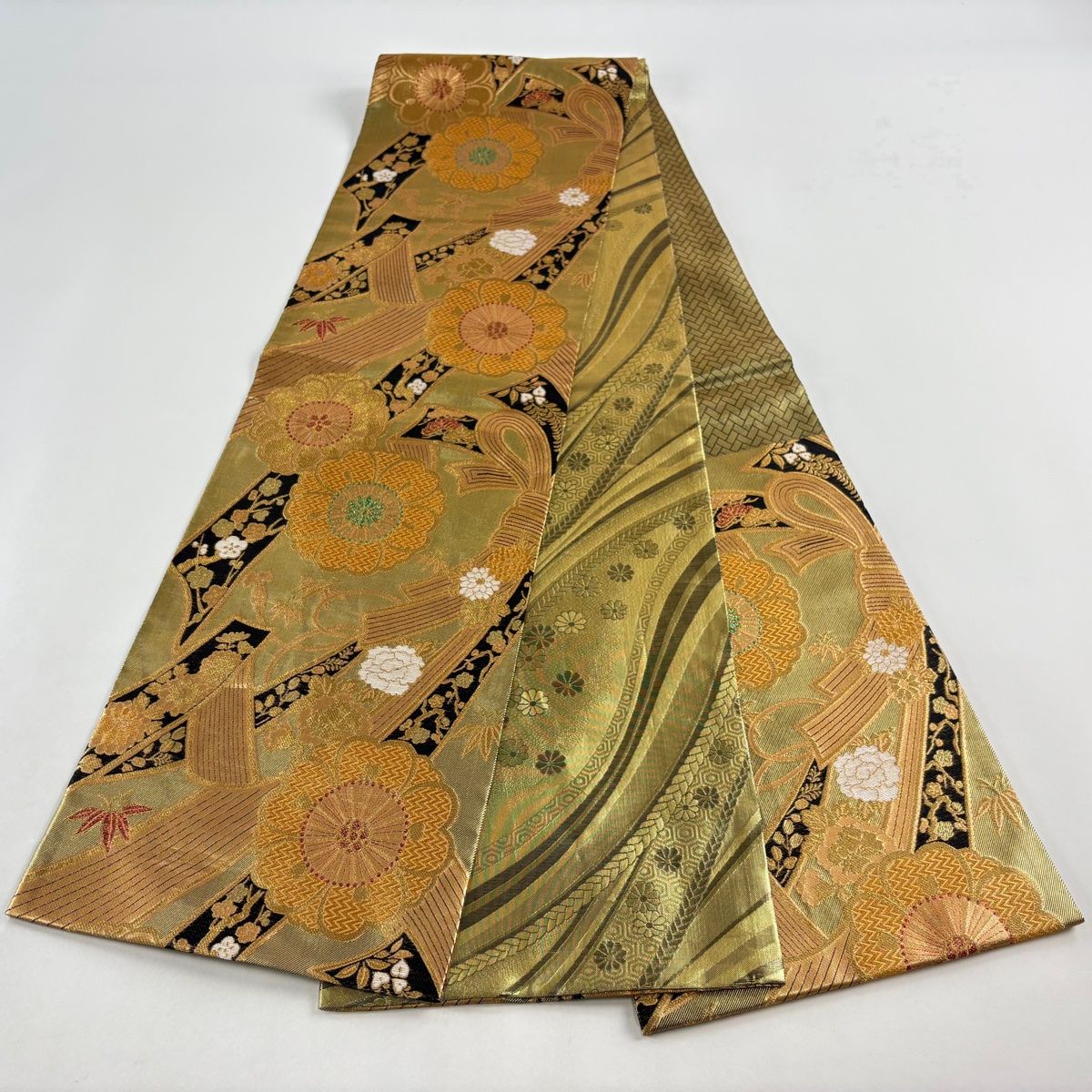 袋帯 美品 秀品 振袖向き 束ね熨斗 花 箔 金色 六通 正絹 【中古