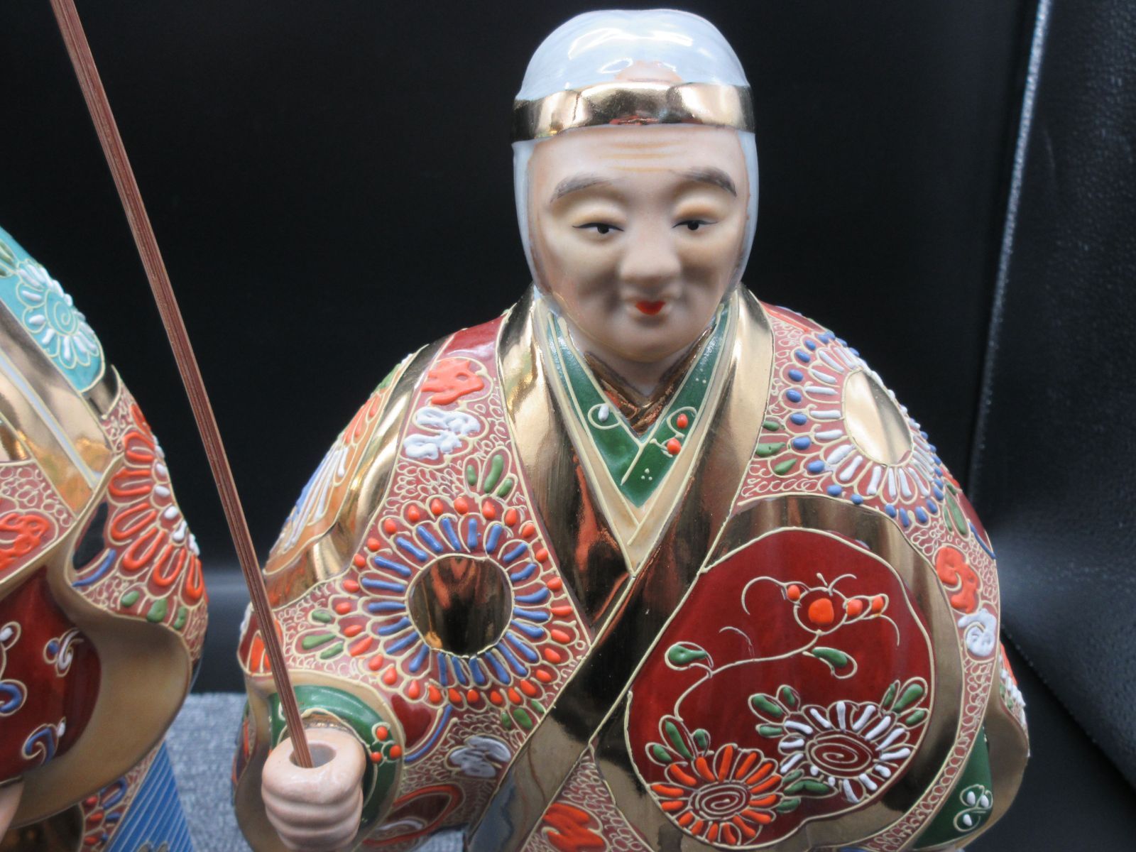 福助／九谷焼／九谷八幡窯／縁起人形／商売繁盛／幸福招来 九谷焼 おじぎ福助 交趾7号（座布団付き）幅22センチ【即日出荷