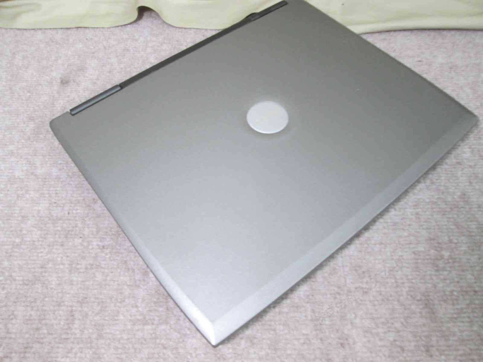 DELL Latitude D520 【WindowsXP世代のPC】 均一 ジャンクPC