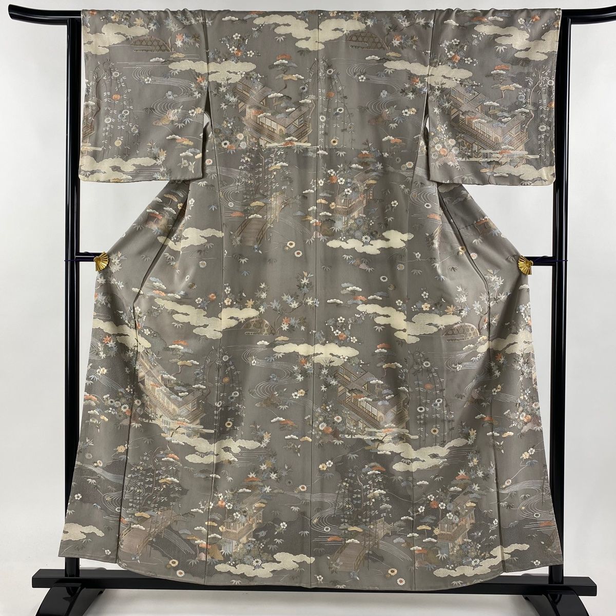 訪問着 身丈157.5cm 裄丈64.5cm M 袷 建物 松竹梅 刺繍 灰色 正絹 逸品  
