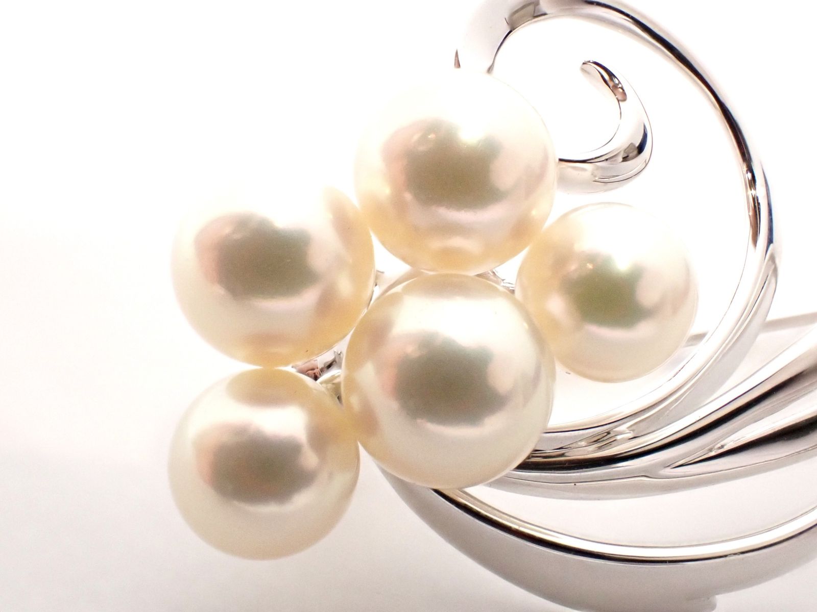 美品 MIKIMOTO(ミキモト) シルバーパールブローチ 真珠 銀 レディース 付属品付き