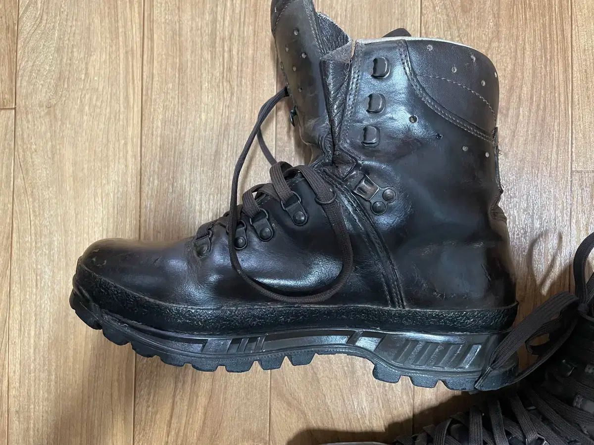 MEINDL メインレス アイスランド 登山靴 BETHELEADER_CO_KE