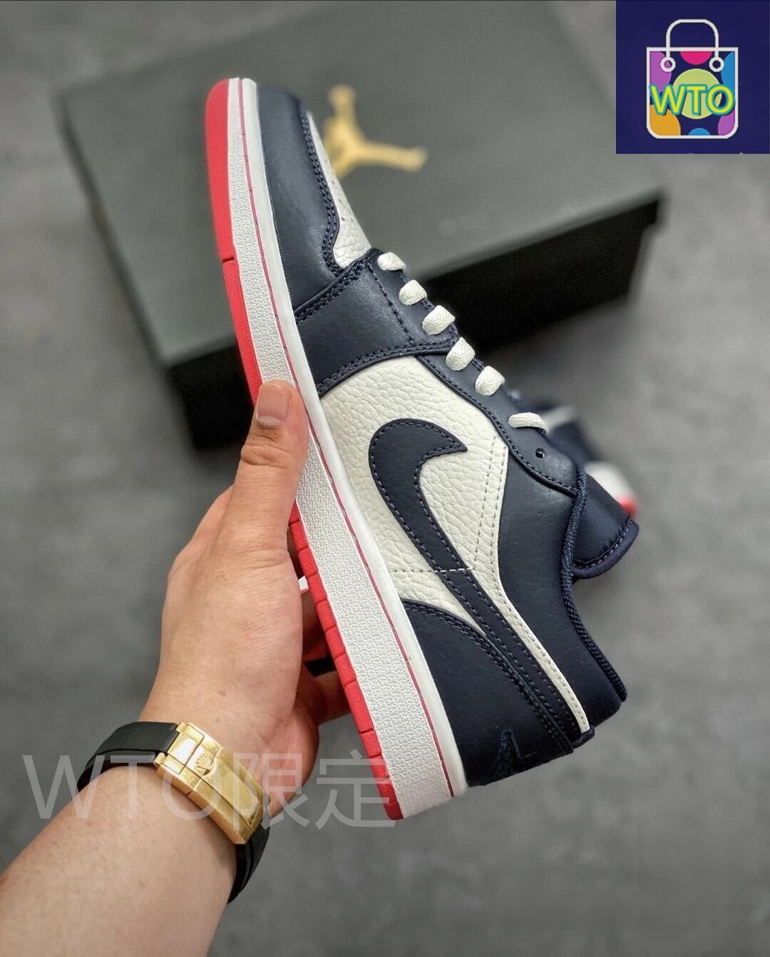 お値下げしました??即購入新品箱付?? Nike Air Jordan 1 LOW