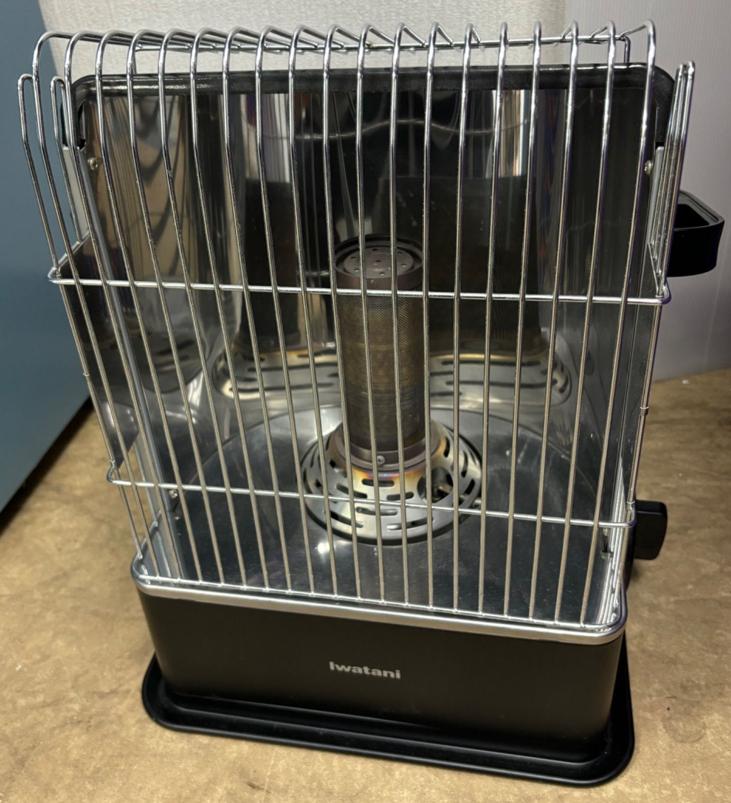 ◇Iwatani カセットガス ガスストーブ CB-STV-HPR - メルカリ