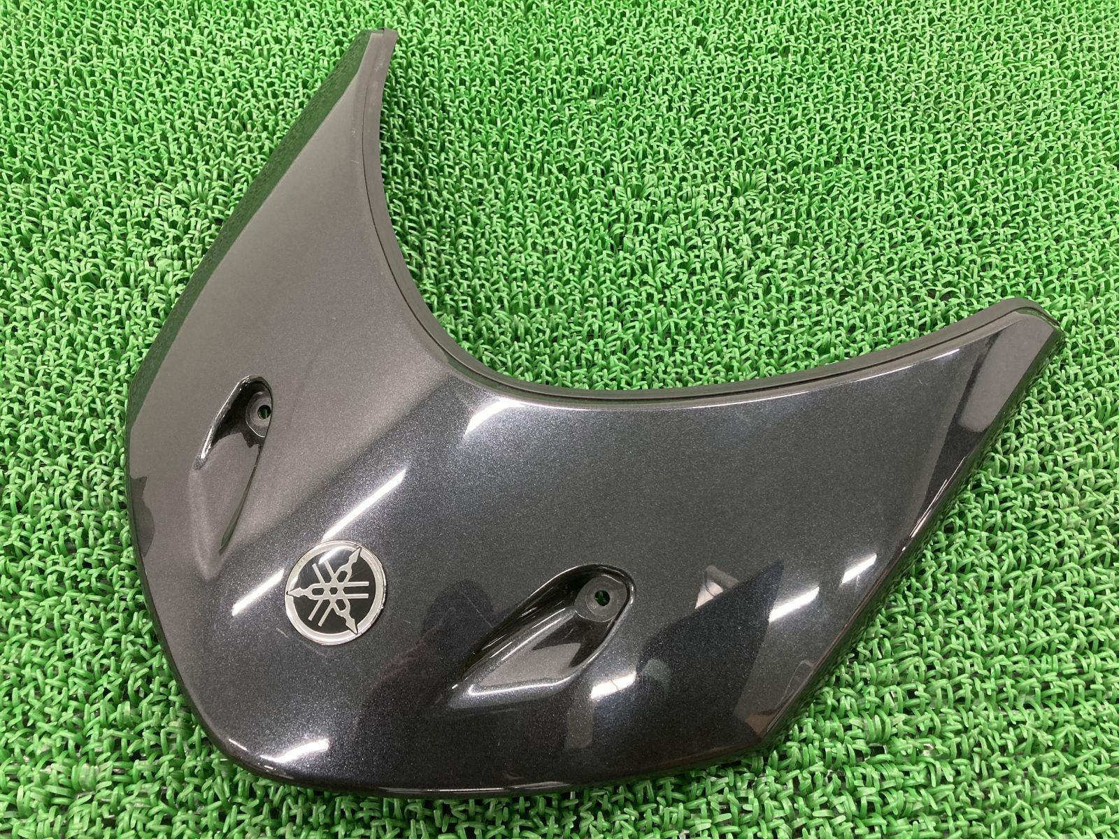 マジェスティ250 フロントガーニッシュ ガンM ヤマハ 純正 中古 バイク 部品 SG03J 修復素材に コケキズ無し 品薄 希少品 車検 Genuine