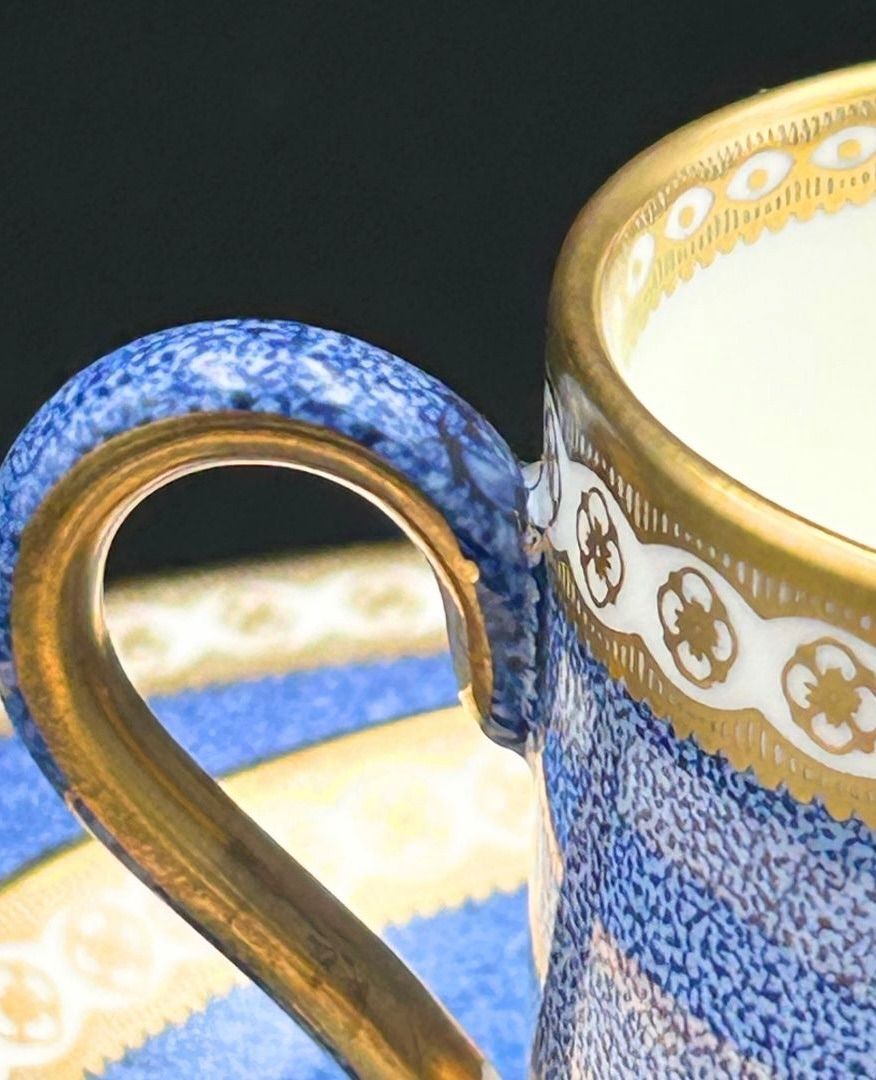 上品なブルー F018