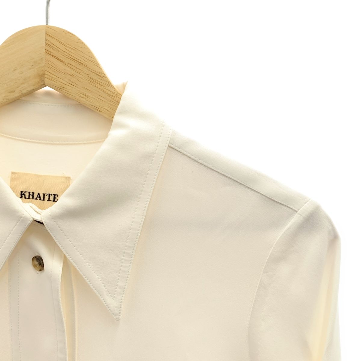 Khaite / ケイト | ハーフスリーブ バックロング シャツ | XS | ホワイト | レディース Khaite / ケイト | ハーフスリーブ バックロング シャツ | XS