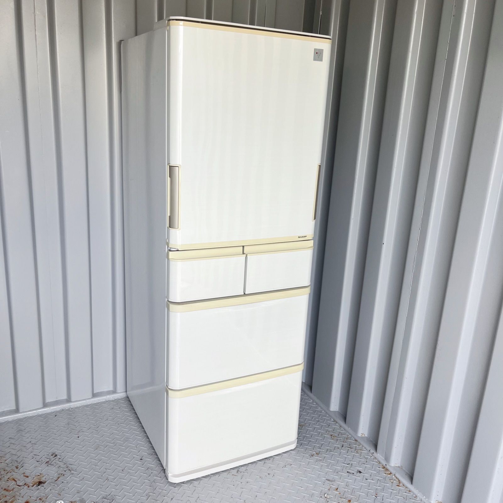 174取付無料！完動品！SHARP自動製氷付き どっちもドア大容量384L冷蔵庫 174取付無料！完動品！SHARP自動製氷付き どっちもドア大容量384L