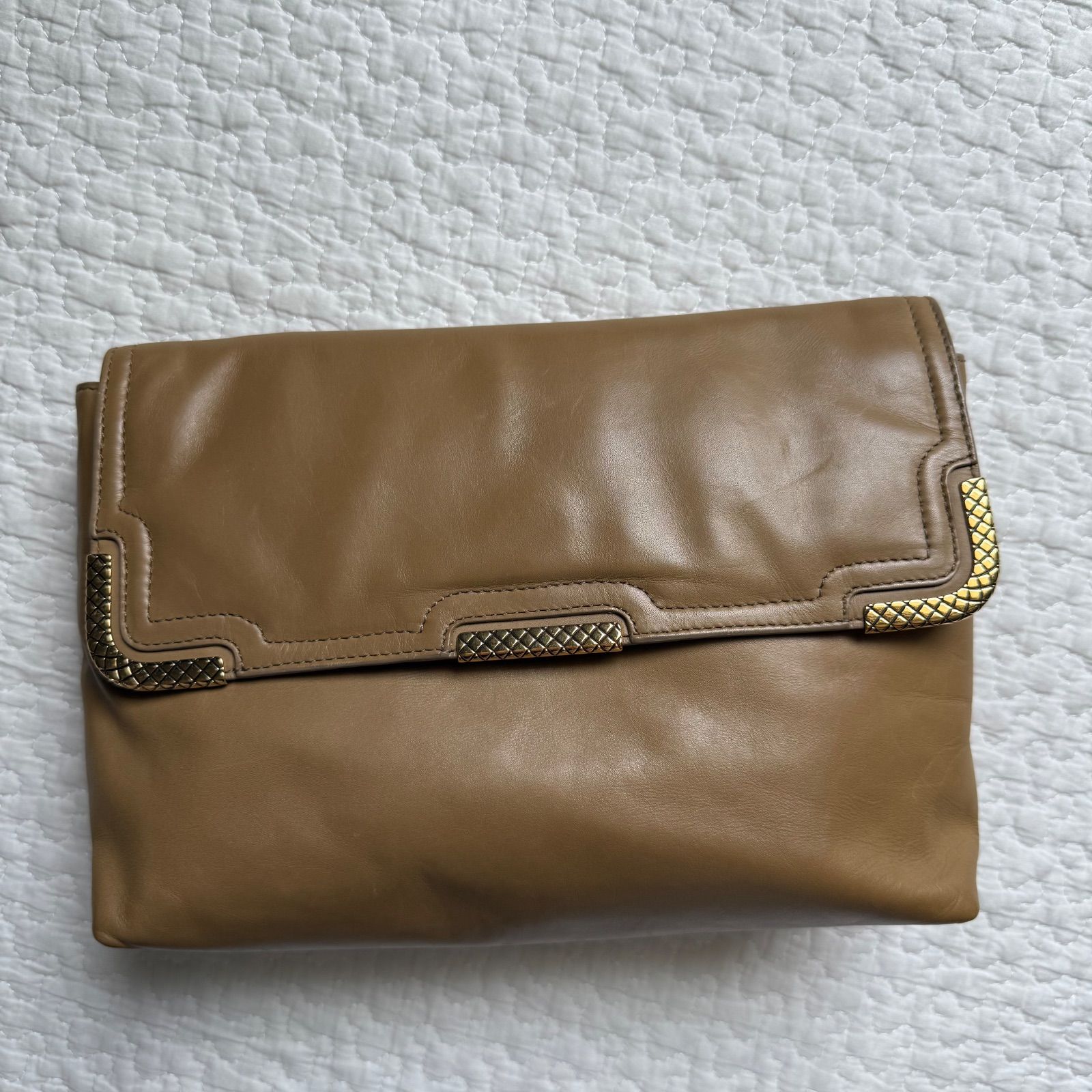 Bottega Veneta ゴールド パーティーバッグ 美品 希少 BOTTEGA VENETA ボッテガヴェネタ レザー クラッチ