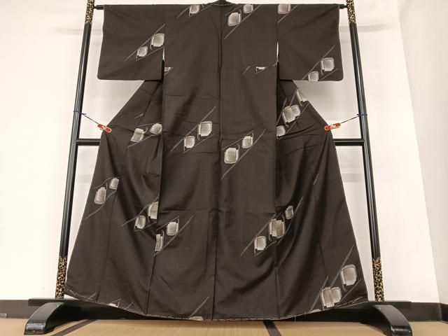 平和屋着物●本場大島紬　9マルキ　泥染め　草花文　久野織物謹製　やまと誂製　証紙付き　正絹　逸品　CAAZ8334vf 平和屋着物○本場大島紬 9マルキ 泥染め 草花文 久野織物謹製 証紙