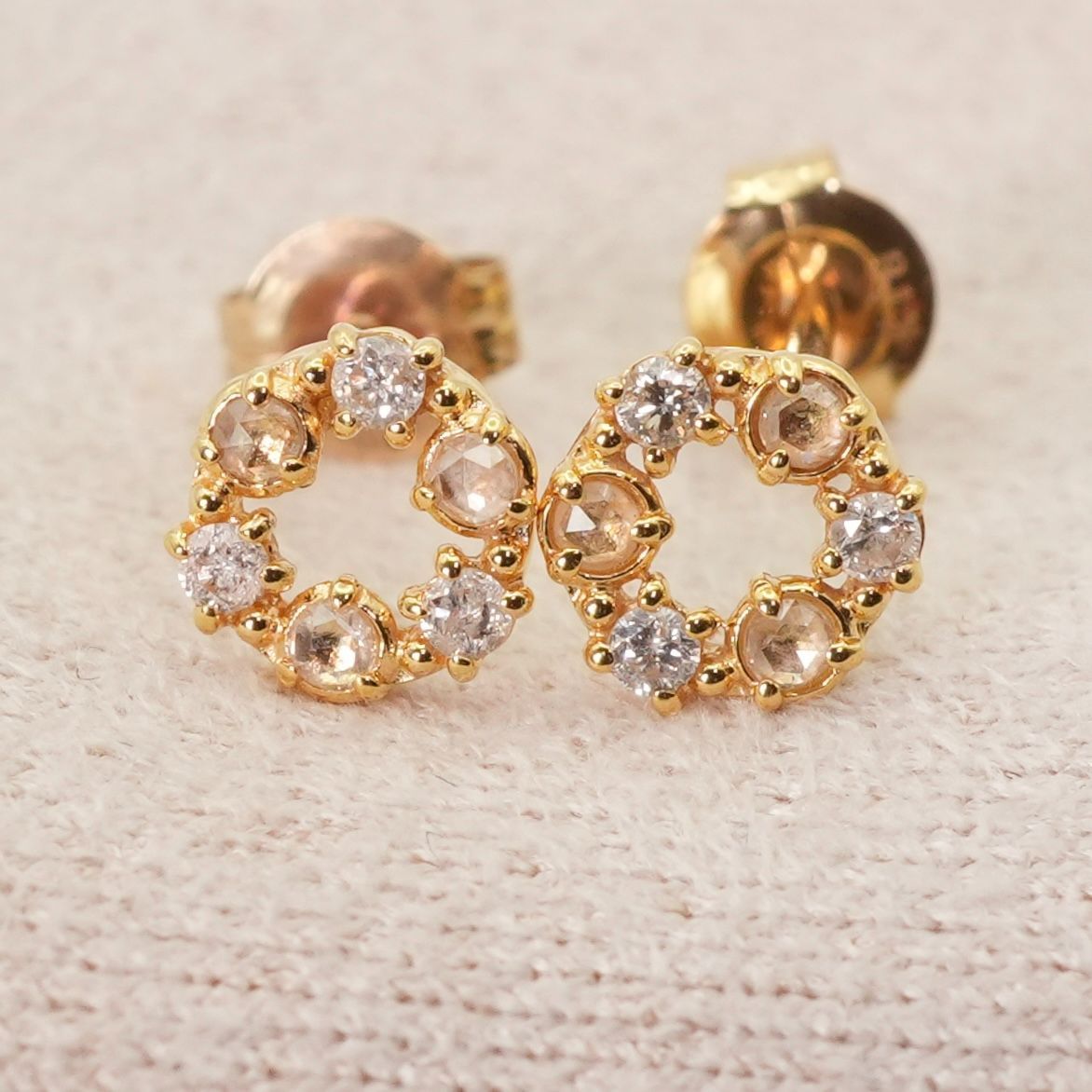 美品 アガット ダイヤモンド サークル ピアス K18/25-37S - メルカリ