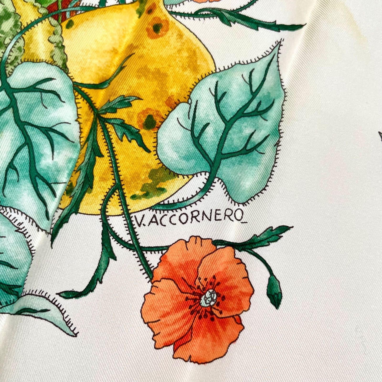 ヴィンテージ GUCCI ヴィットリオ・アッコルネロ スカーフ 大判